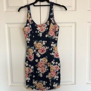 Forever 21 floral bodycon dress size small